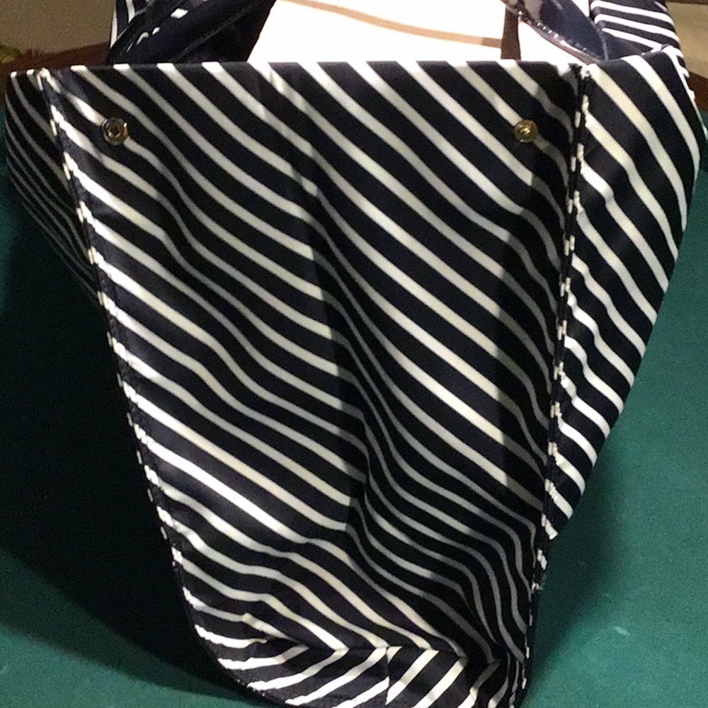 Tory Burch Hand Bag - Picture 5 of 14